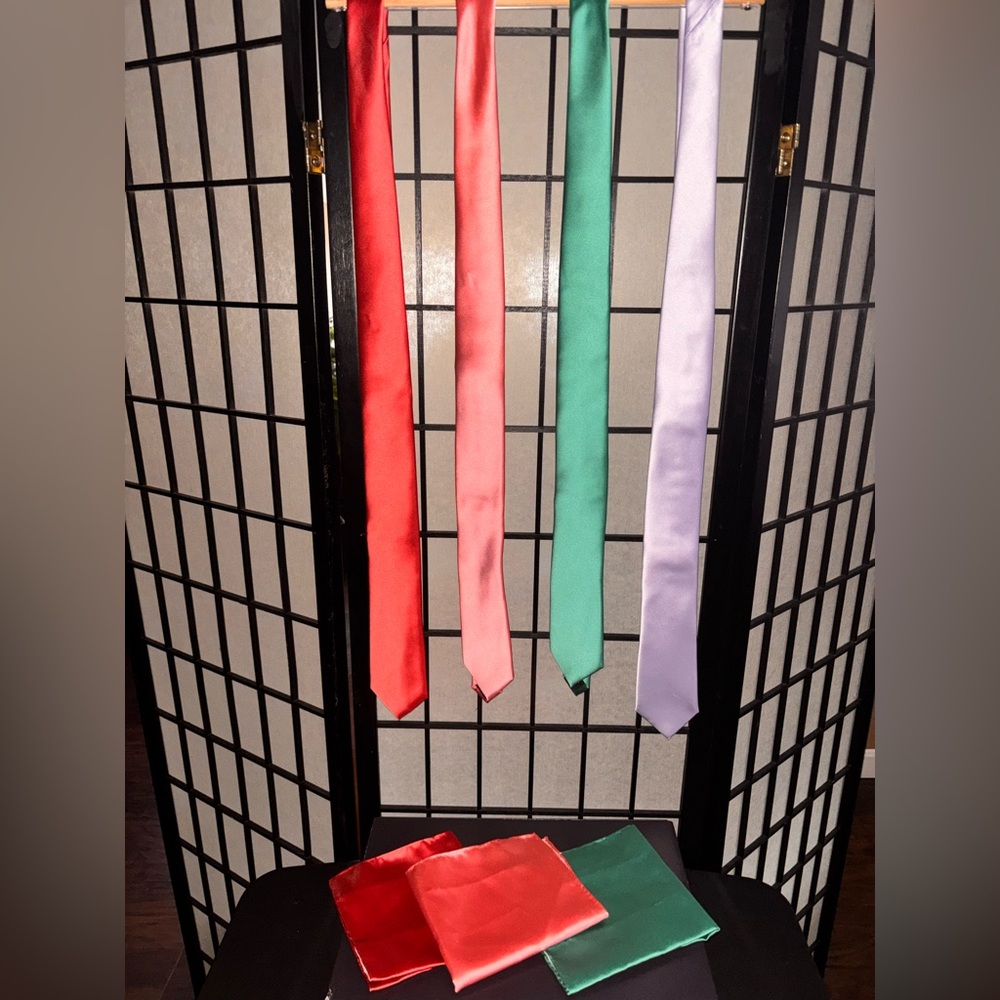 4CT SATIN APT. 9 TIES & POCKET SQUARES * NEVER WORN!